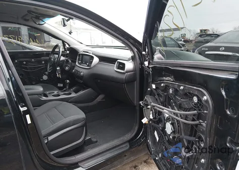 2018 Kia Sorento 2.4L Lx z USA, uszkodzony, nr VIN 5XYPGDA33JG351118